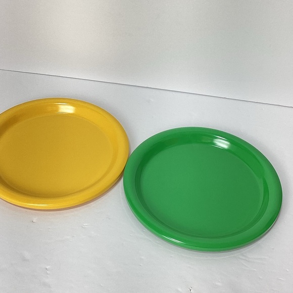 Ingrid LTD Chicago Plate Cup Party Pack Set Vintage Plastic Party Picnic Ware - Picture 6 of 16